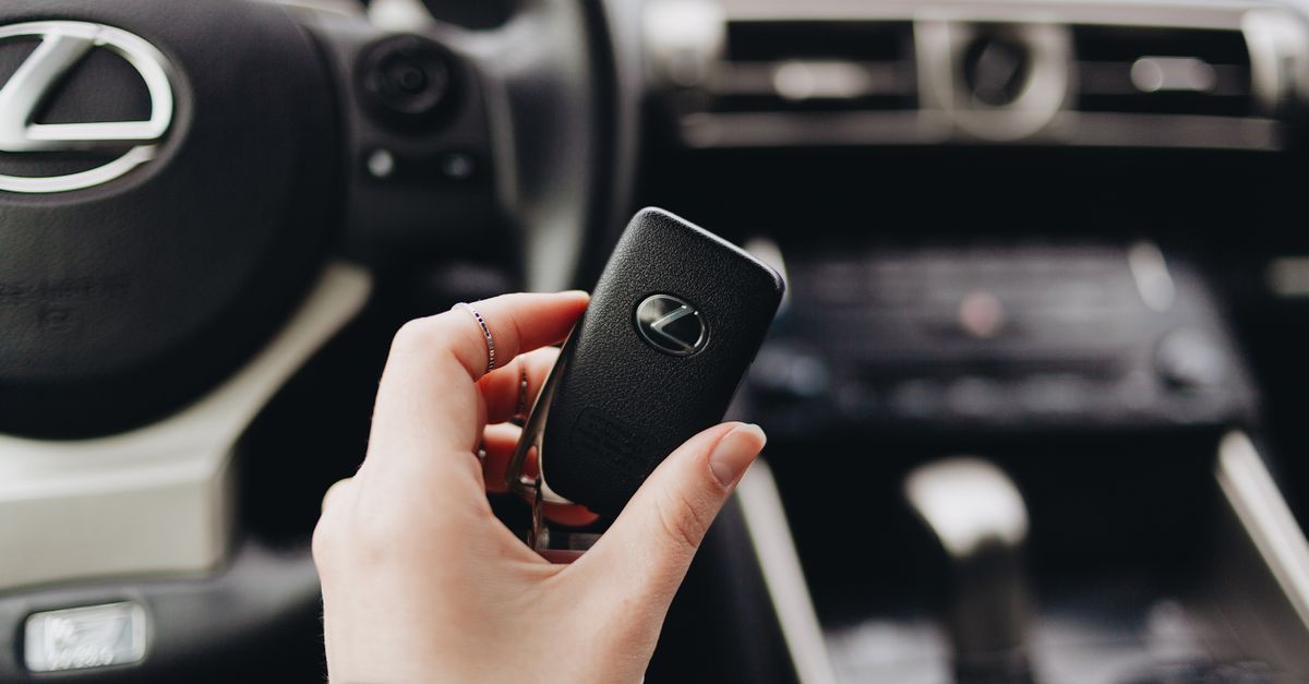 Car Key Replacement Cost: Locksmith vs. Dealership — Costa Mesa Locksmith