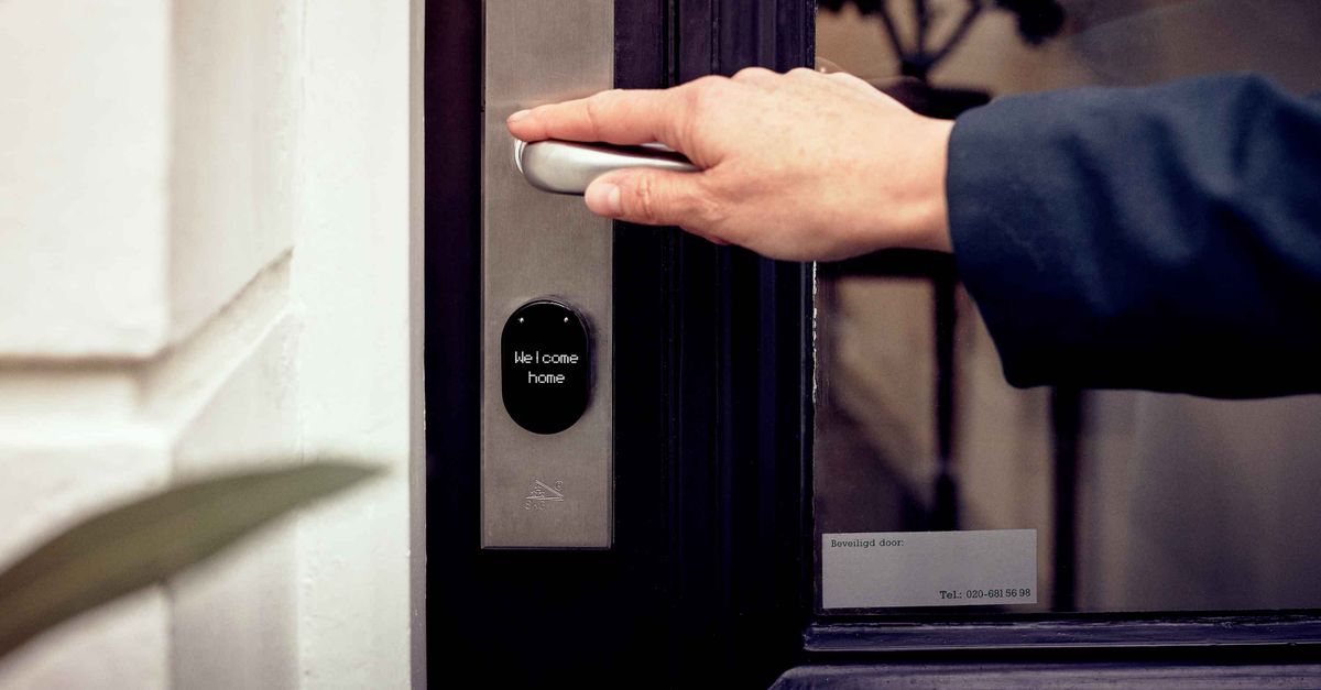 door lock repair home — Costa Mesa Locksmith