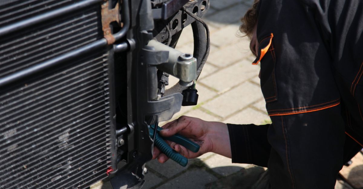 locksmith service technician — Costa Mesa Locksmith